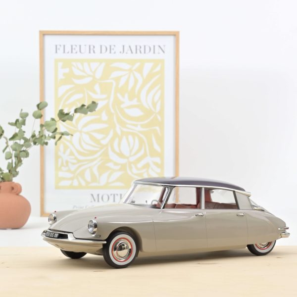 Citroën DS 19 1959 Gris Rosé et Aubergine 1/12