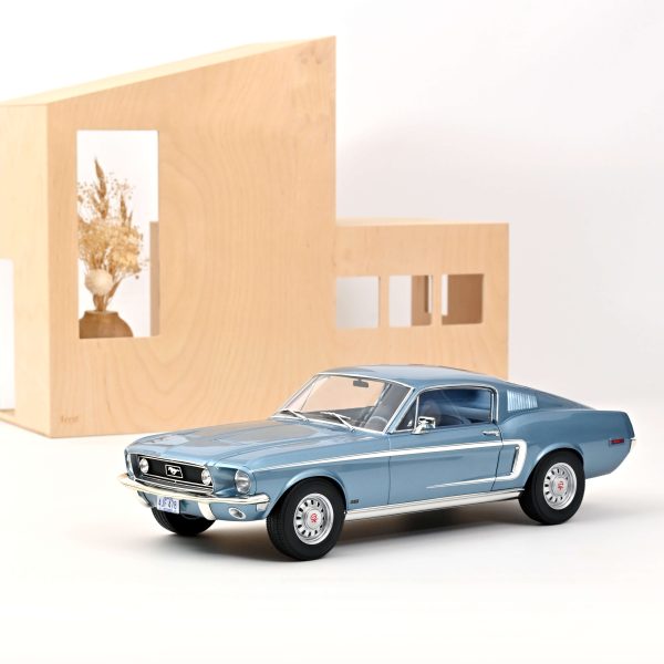 Ford Mustang Fastback GT 1968 Bleu Clair Métallisé 1/12