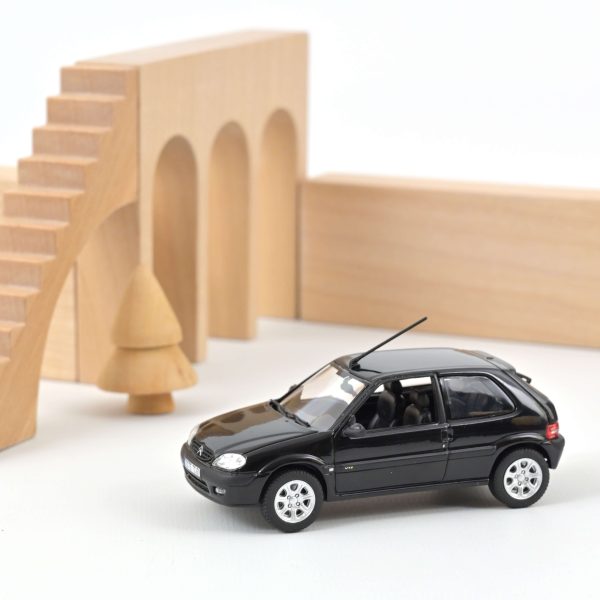 Citroën Saxo VTS 2000 Noir Onyx 1/43
