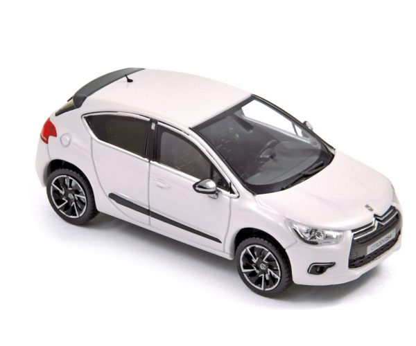 Citroën DS4 2011 Blanc nacré 1/43