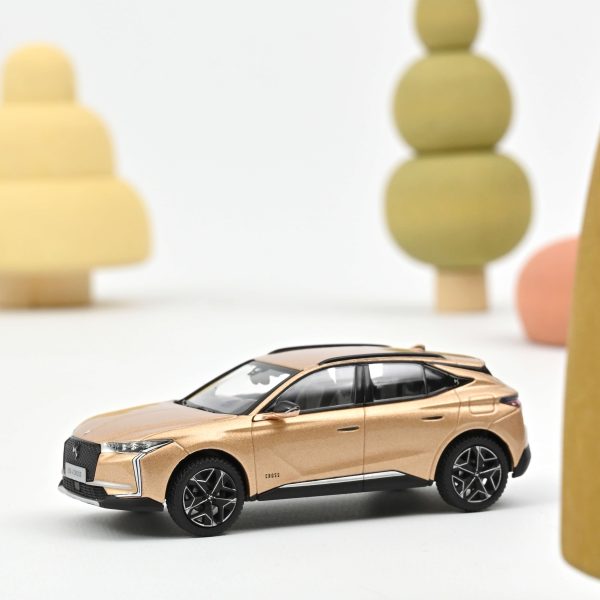 DS 4 CROSS 2021 Or cuivré 1/43