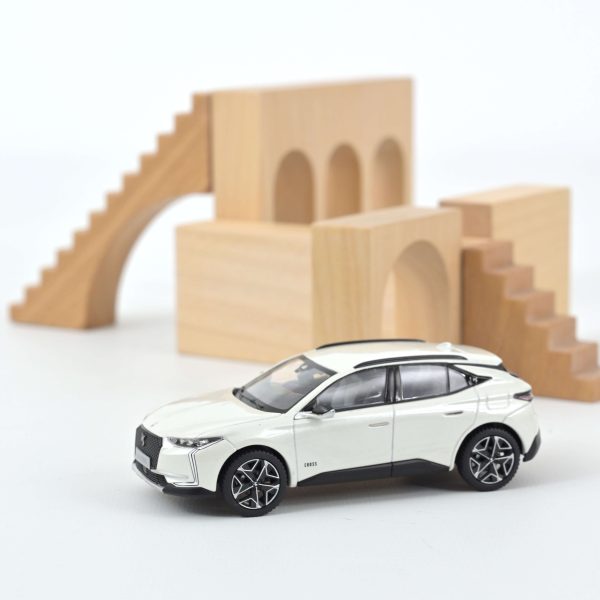 DS 4 CROSS 2021 Blanc Perle 1/43