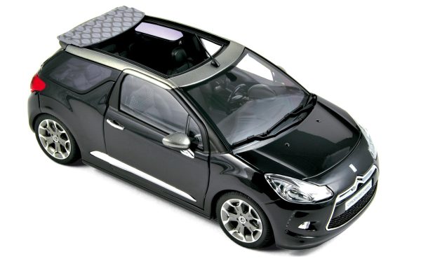 Citroën DS3 Cabrio 2013 Noir Perla Nera 1/18