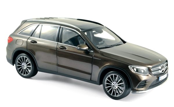 Mercedes-Benz GLC 2015 Marron métallisé 1/18