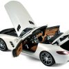 Mercedes-Benz SLS AMG Roadster 2011 Blanc métallisé 1/18 – Image 2
