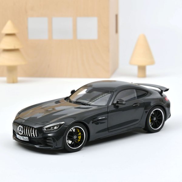 Mercedes-AMG GT R 2019 Gris foncé métallisé 1/18