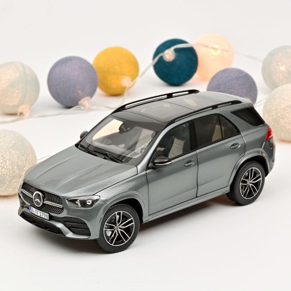 Mercedes-Benz GLE 2019 Gris métallisé 1/18
