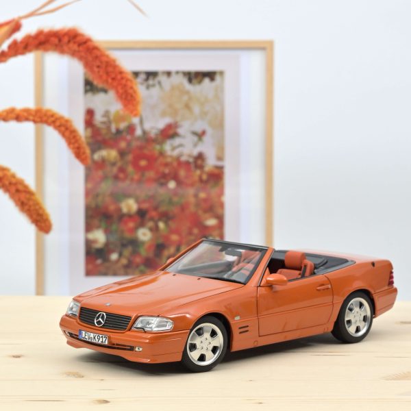 Mercedes-Benz SL 500 1999 Orange métallisé 1/18 - 200pcs
