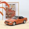 Mercedes-Benz SL 500 1999 Orange métallisé 1/18 - 200pcs – Image 2