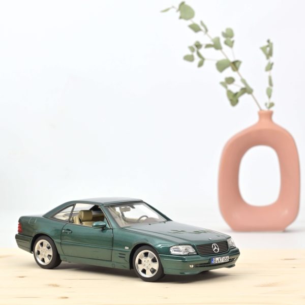 Mercedes-Benz SL 500 1999 Vert métallisé 1/18