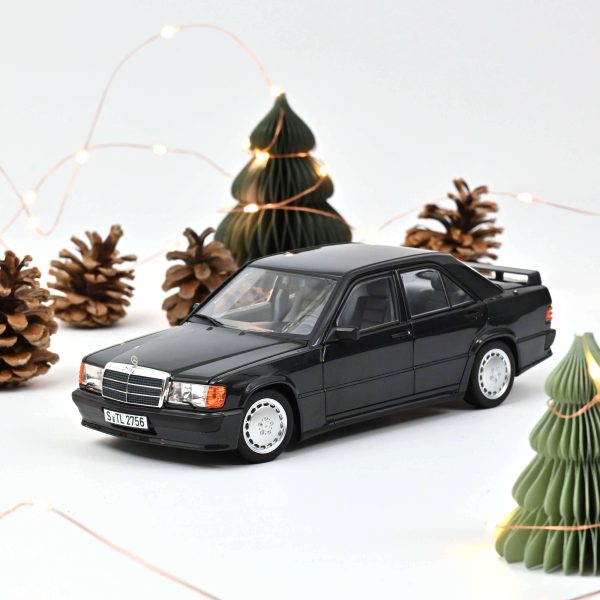 Mercedes-Benz 190 E 2.3-16 1984 Noir métallisé 1/18