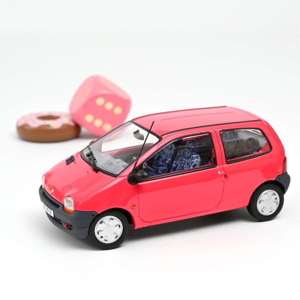 Renault Twingo 1995 Magenta 1/18 - 200pcs