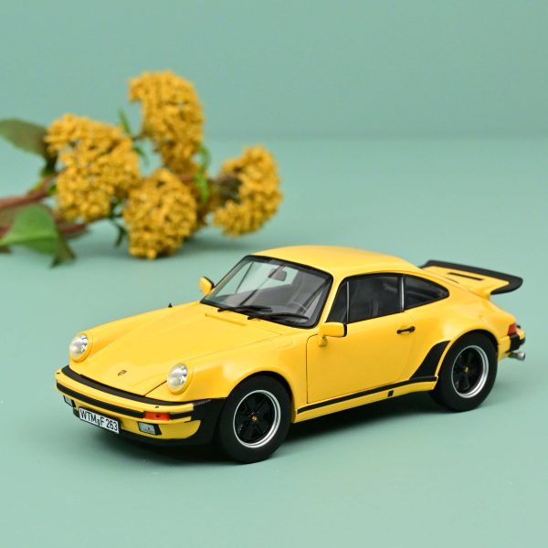 Porsche 911 Turbo 3.0 1976 Jaune 1/18