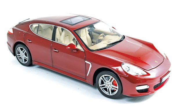 Porsche Panamera Turbo 2009 Rouge Rubis 1/18