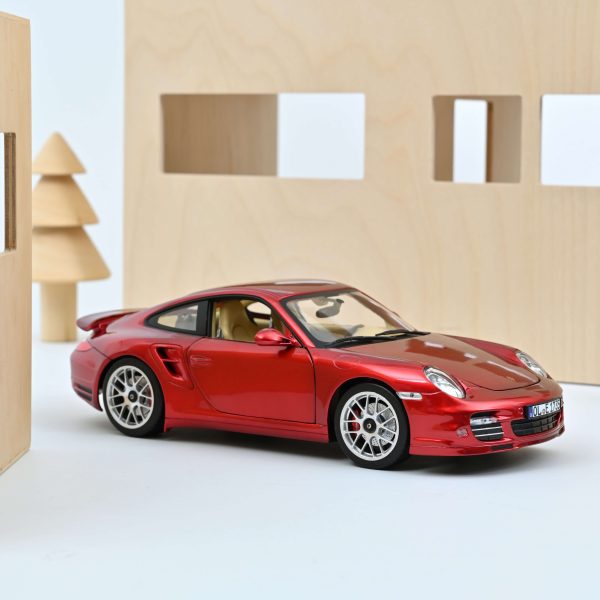 Porsche 911 Turbo 2010 Rouge métallisé 1/18 - 200pcs