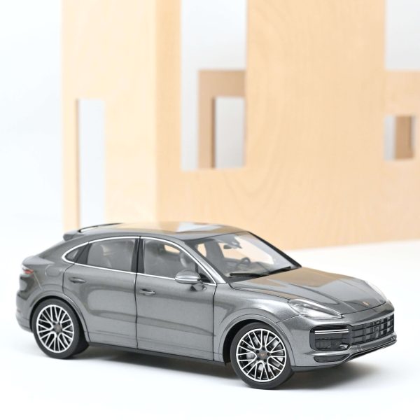 Porsche Cayenne Coupe turbo 2019 Gris foncé métallisé 1/18