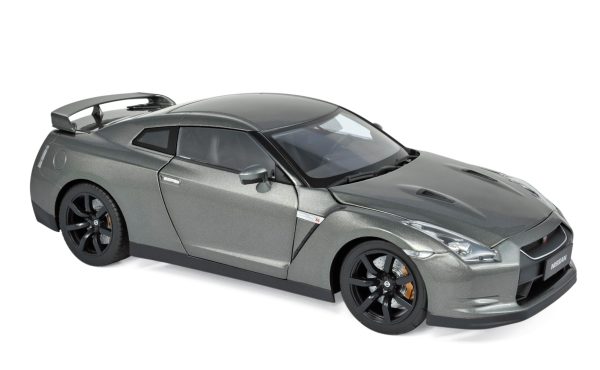 Nissan GTR R-35 2008 Gris foncé métallisé 1/18