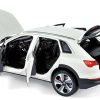 Audi e-tron 2019 Blanc métallisé 1/18 – Image 2