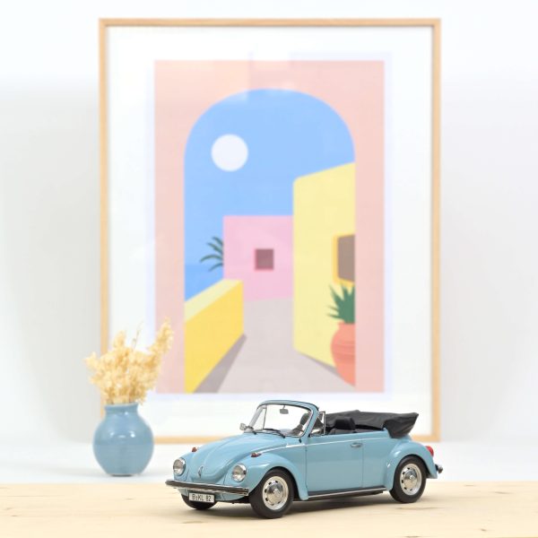 VW 1303 Cabriolet 1973 Bleu clair 1/18 - 200pcs