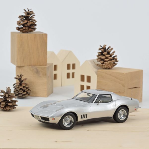 Chevrolet Corvette Coupé 1969 Argent 1/18