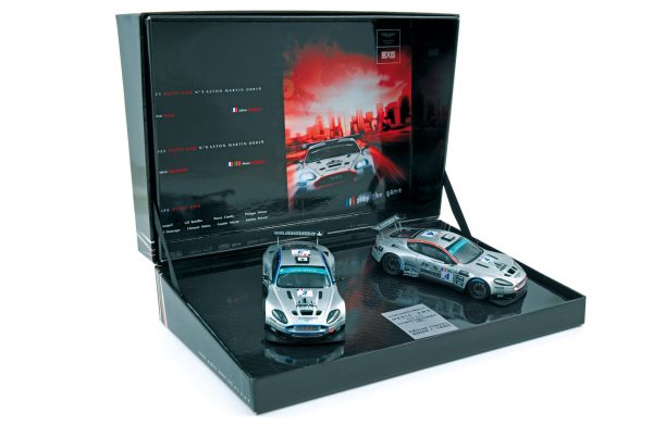 Coffret Aston Martin HEXIS AMR FIA GT3 2009 3&4 1/43