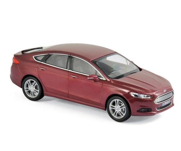 Ford Mondeo 2014 Rouge métallisé 1/43