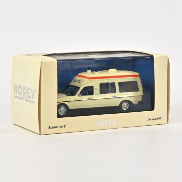 Mercedes Ambulance Allemande 1/43