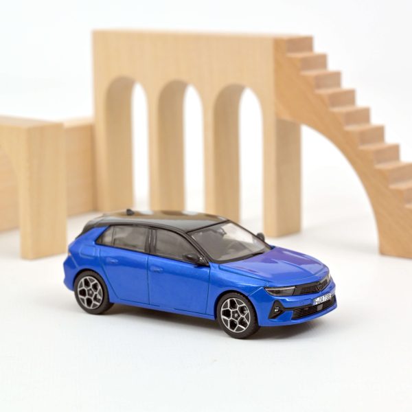 Opel Astra 2022 Bleu métallisé 1/43