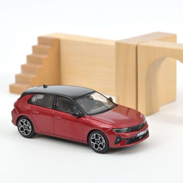 Opel Astra 2022 Rouge métallisé 1/43