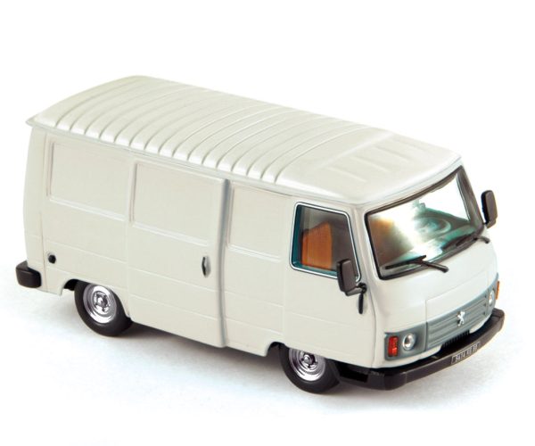 Peugeot J9 1982 Céramique Beige 1/43