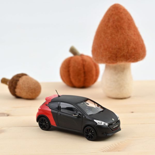 Peugeot 208 GTi 30TH 2014 Noir Mat et Rouge 1/43