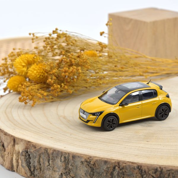 Peugeot 208 GT Pack 2022 Jaune Faro 1/43