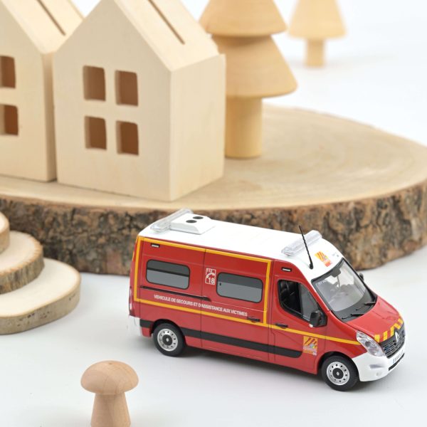 Renault Master 2014 Pompiers VSAV 1/43