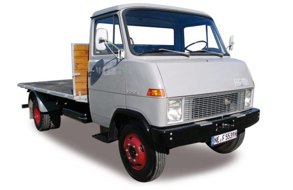 Hanomag F55 Gris et Rouge 1969  1/43