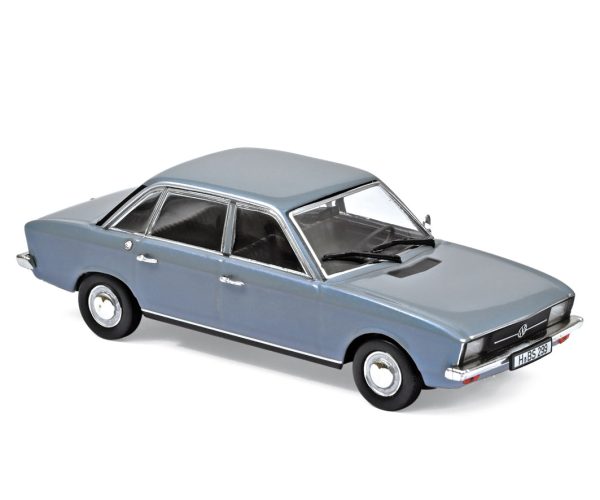 VW K70 1970 Bleu clair métallisé 1/43
